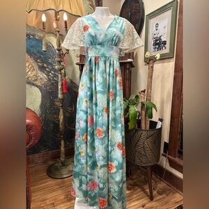 EUC Boutique  Vintage Floral Lace Sleeve Maxi Dress